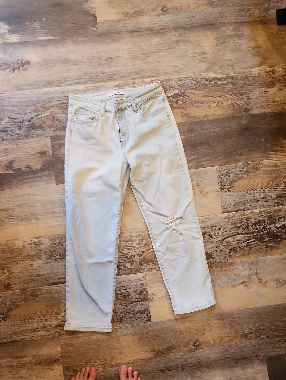Joe's Jeans Light Blue Boyfriend Jeans with Knee Rip